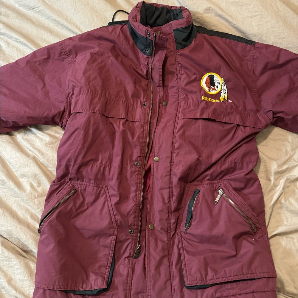 Starter Washington Redskins coat.